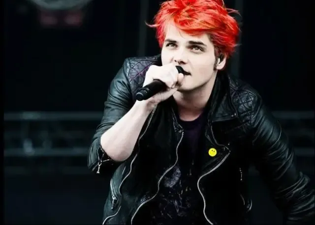 gerard-way-54179173625.webp