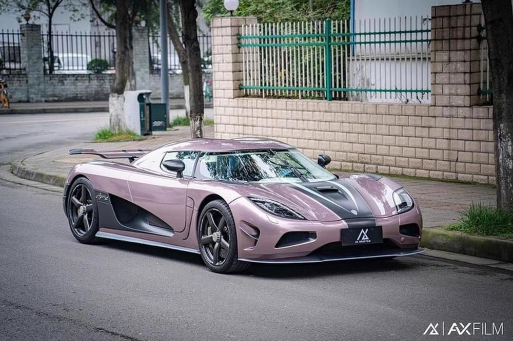 Pink-Koenigsegg-Agera-R-China-4.jpg