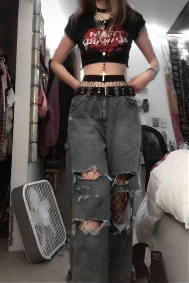 grungecore outfit ఌ.jpeg