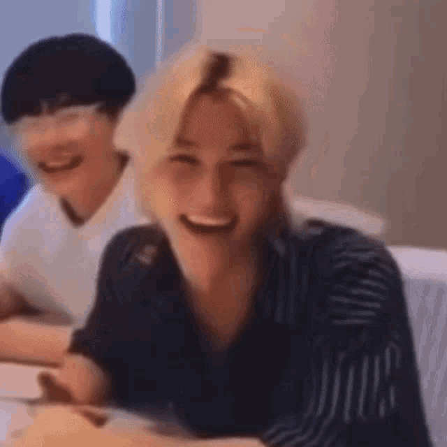 felix-felix-stray-kids.gif