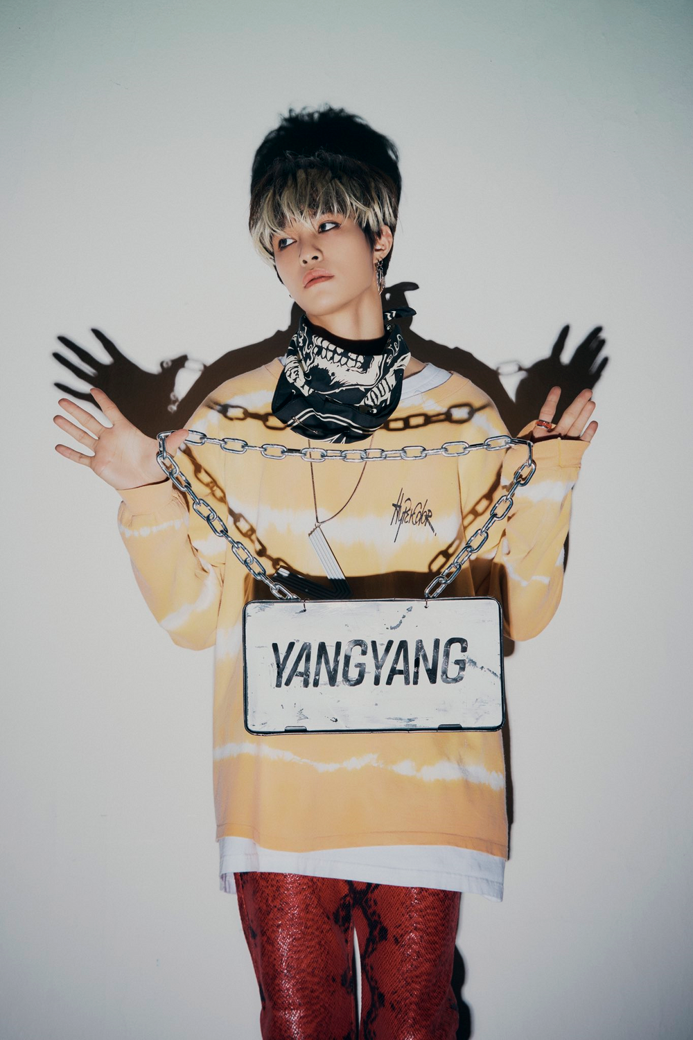 WayV_Yang_Yang_Awaken_the_World_concept_photo_5.png