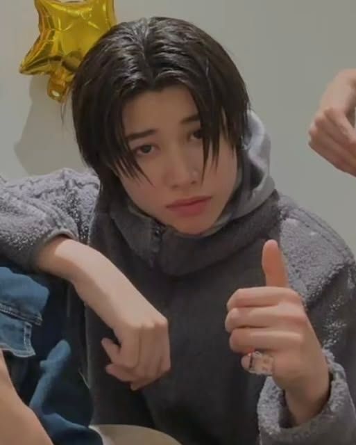 0351db98-1f8c-49d8-ab33-6171725e573a-LOUIS 💗.jpeg